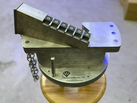 Pro-Slips Well Pipe Clamp